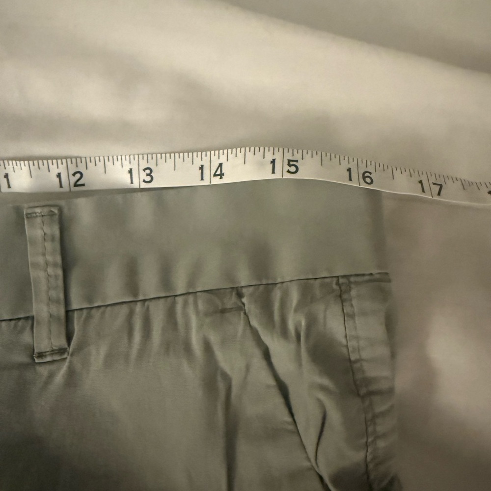 Everlane Sage Green Women's Bermudas - Picture 7 of 9